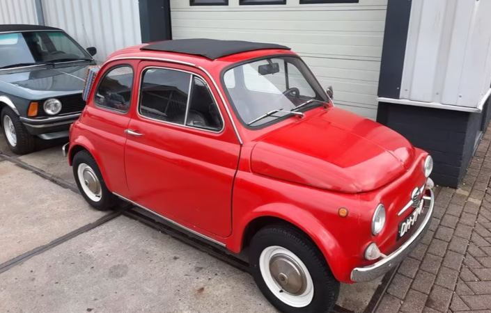 Fiat 500 R rood 1971 DH-77-40
